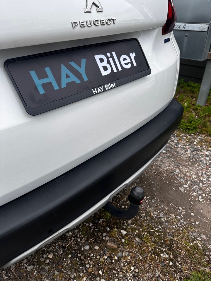 Peugeot 2008 1,2 e-THP 110 Allure 5d