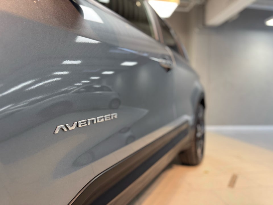 Jeep Avenger 54 Summit 5d