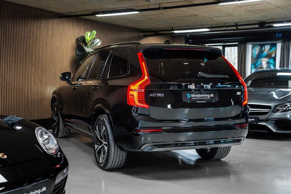 Volvo XC90 2,0 T8 ReCharge R-Design aut. AWD 7prs 5d