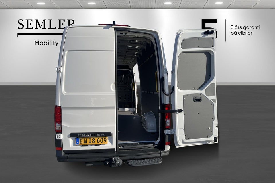 VW Crafter 35 2,0 TDi 177 Comfort Kassevogn L4H3 aut.