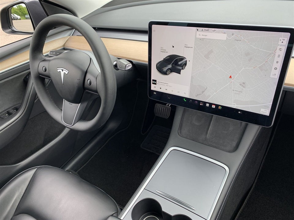 Tesla Model Y Long Range AWD 5d