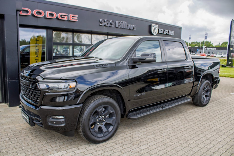 Dodge RAM 1500 3,0 Big Horn Night aut. 4d