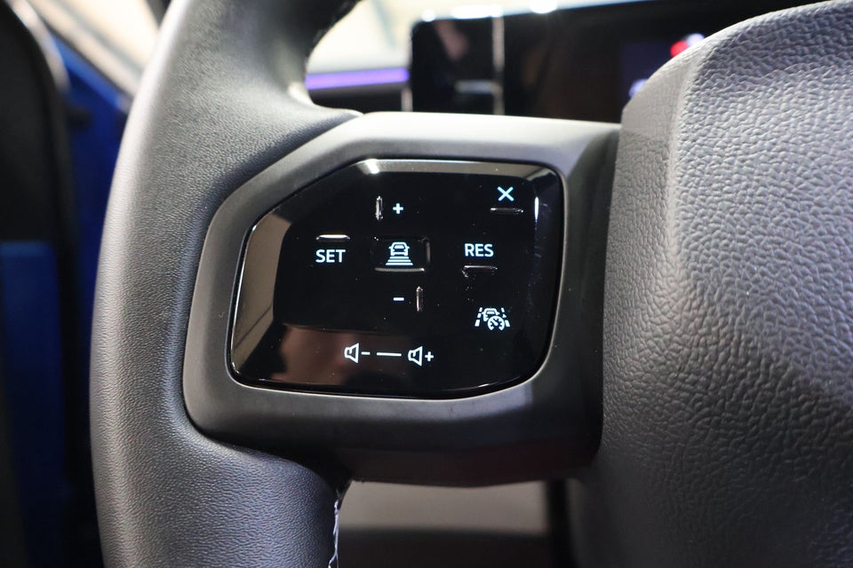 Ford Explorer 77 Premium Extended Range 5d