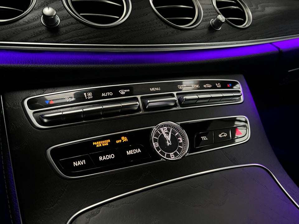 Mercedes E300 2,0 AMG Line aut. 4d