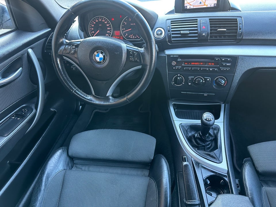 BMW 118i 2,0 Advantage 3d