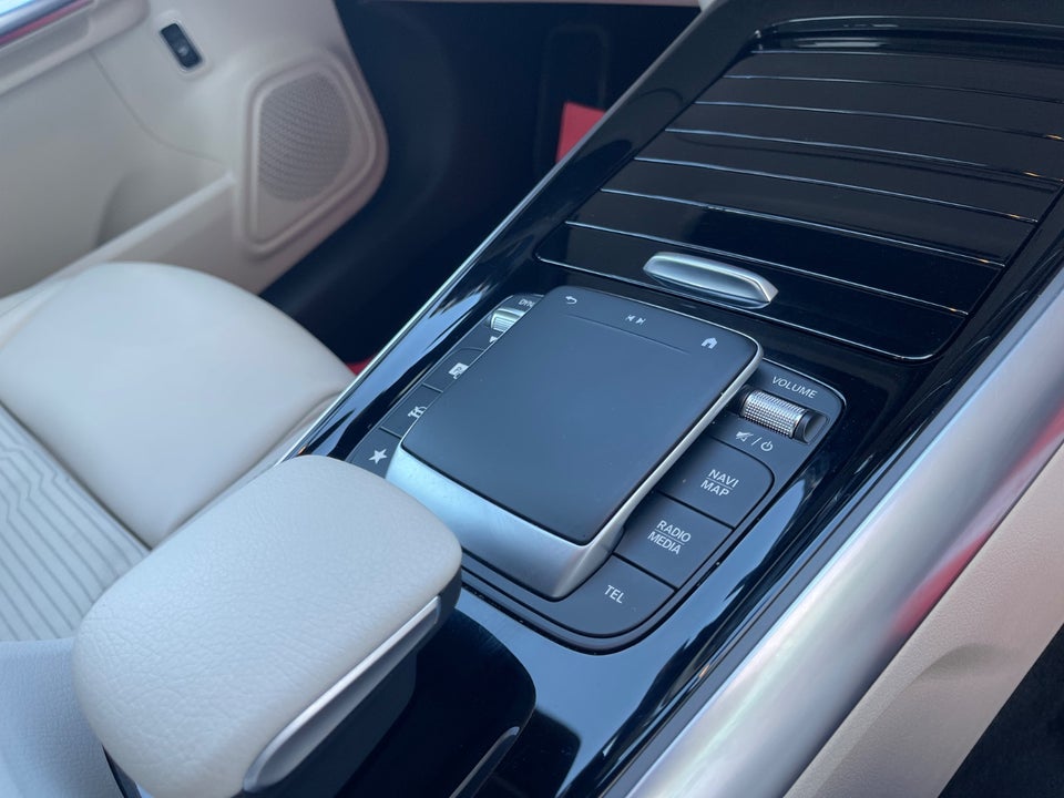 Mercedes EQA250 Progressive 5d