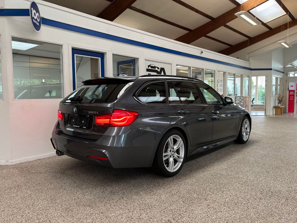 BMW 320i 2,0 Touring M-Sport aut. 5d