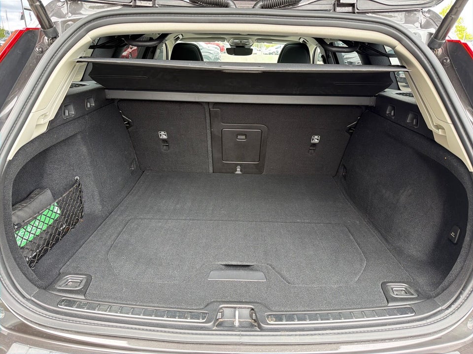 Volvo V60 2,0 T6 ReCharge Ultimate Bright aut. AWD 5d