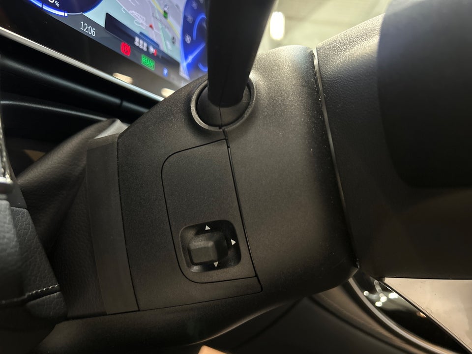 Mercedes EQE300 Avantgarde 4d