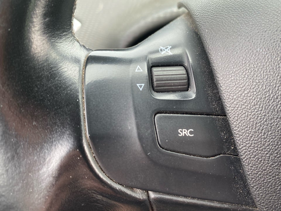 Peugeot 2008 1,2 PureTech 110 Allure EAT6 5d