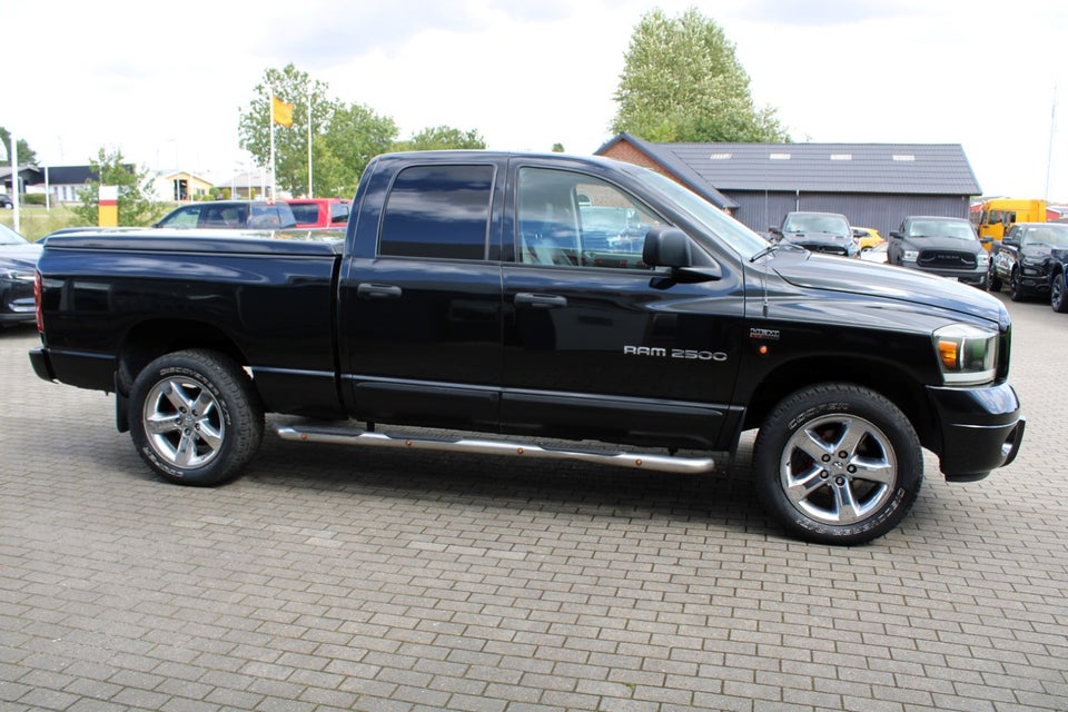 Dodge RAM 1500 5,7 V8 Hemi Sport aut. 4d