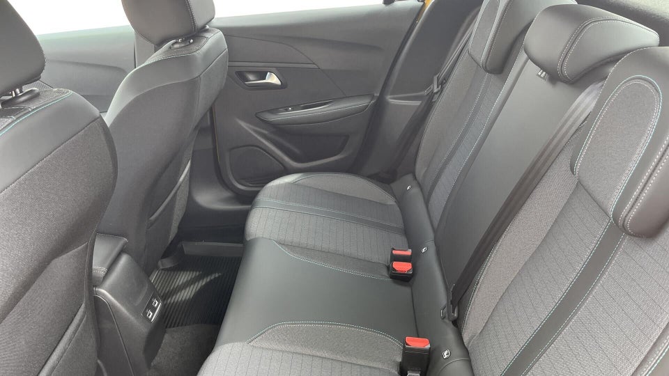 Peugeot e-208 50 Allure 5d