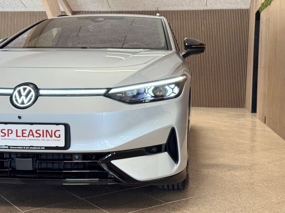 VW ID.7 77 Style Tourer 5d