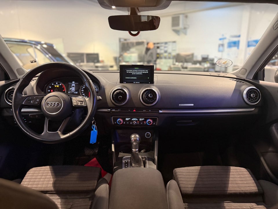 Audi A3 35 TFSi Sport Sportback S-tr. 5d