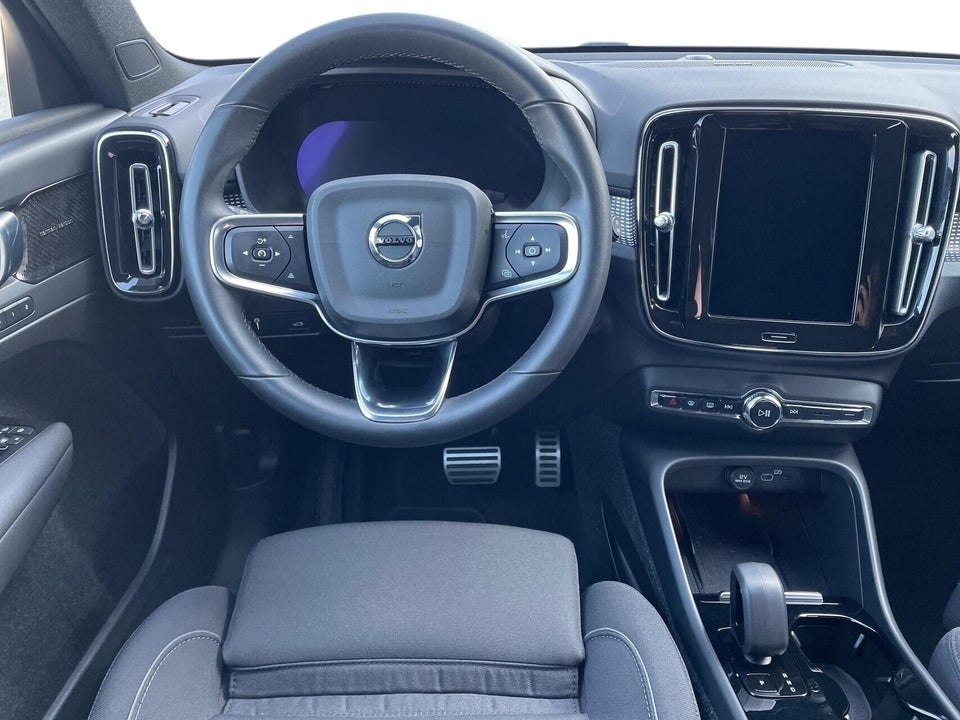 Volvo XC40 P6 ReCharge Pro 5d