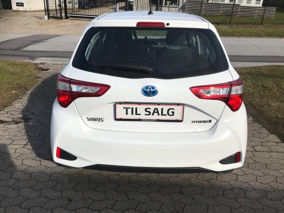 Toyota Yaris 1,5 Hybrid H2 e-CVT Van 5d