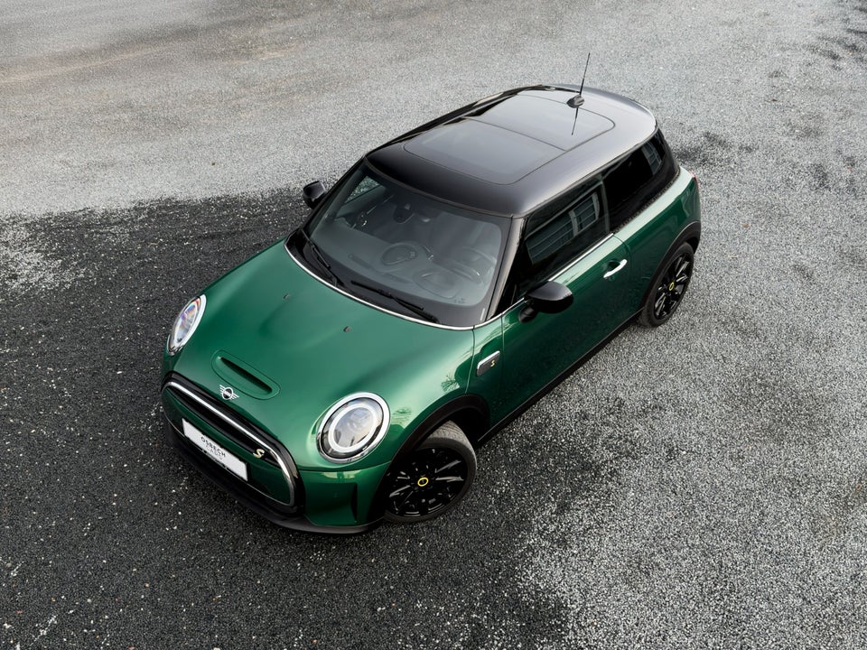 MINI Cooper SE Classic Trim 3d