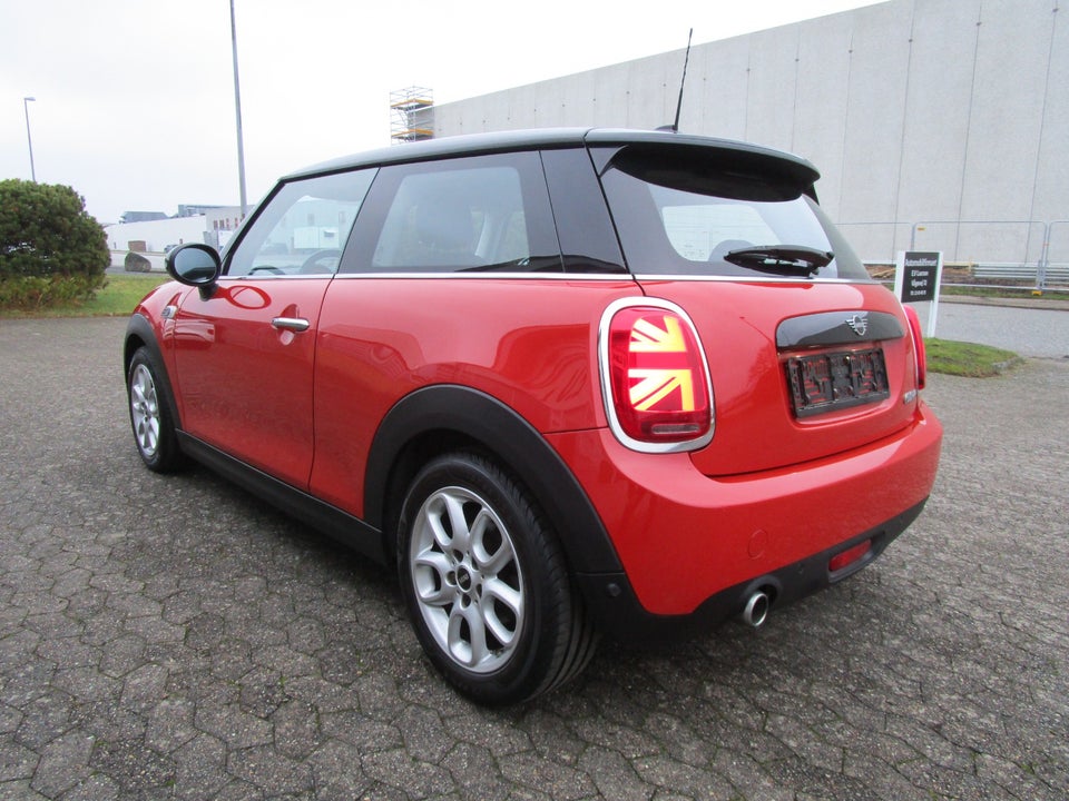 MINI Cooper 1,5 Essential 3d