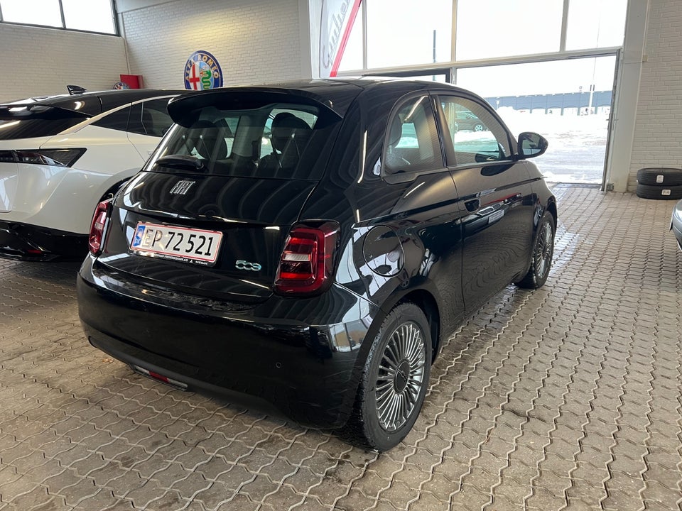 Fiat 500e 42 Icon 3d