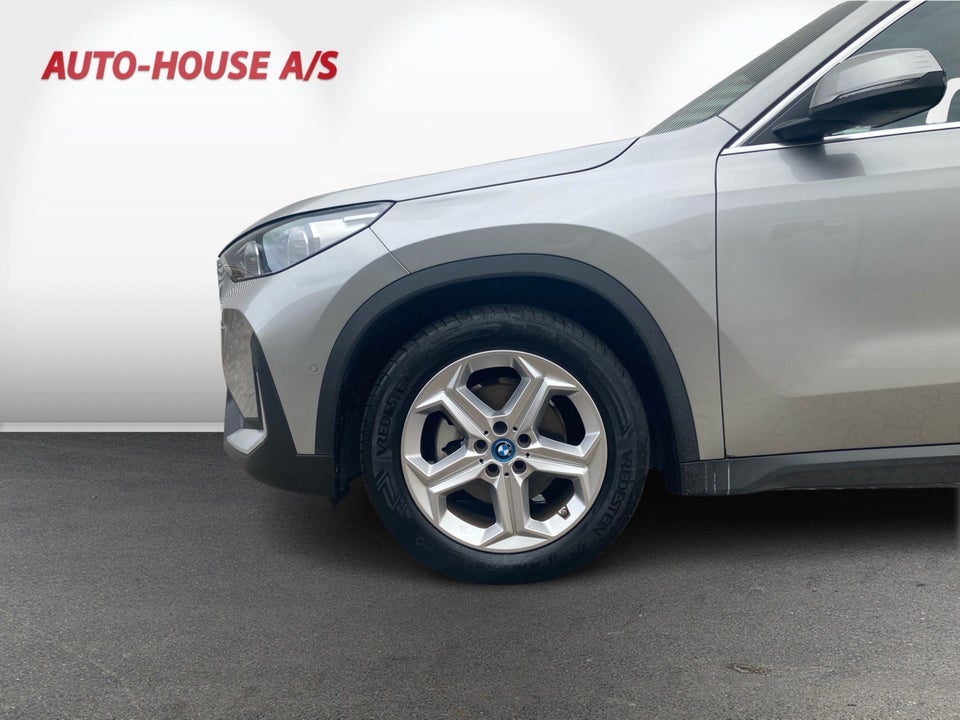 BMW iX1 eDrive20 X-Line 5d