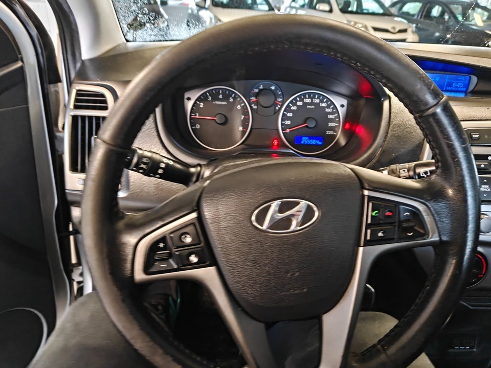 Hyundai i20 1,25 Classic XTR 5d