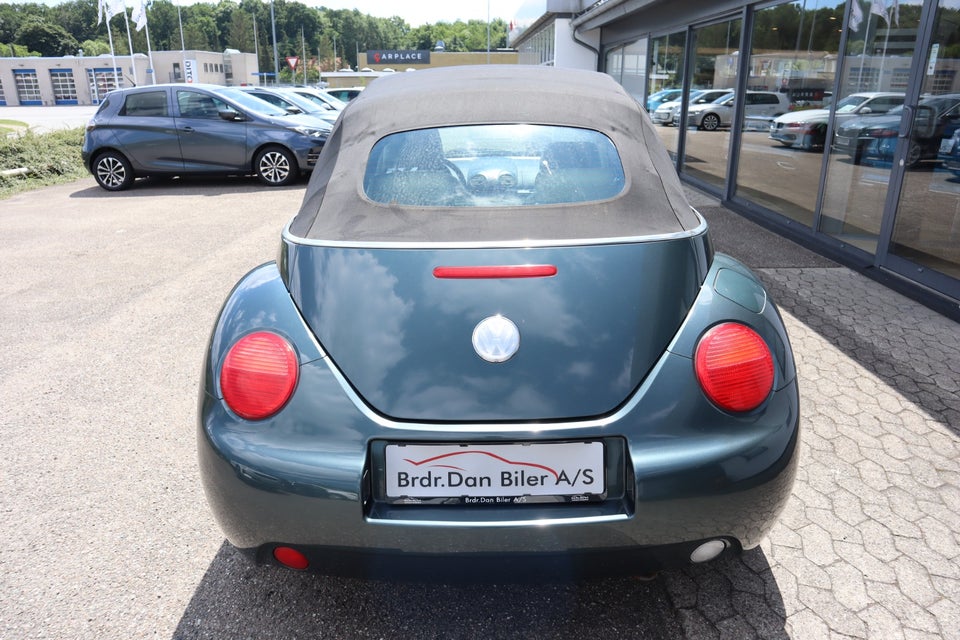 VW New Beetle 2,0 Cabriolet 2d