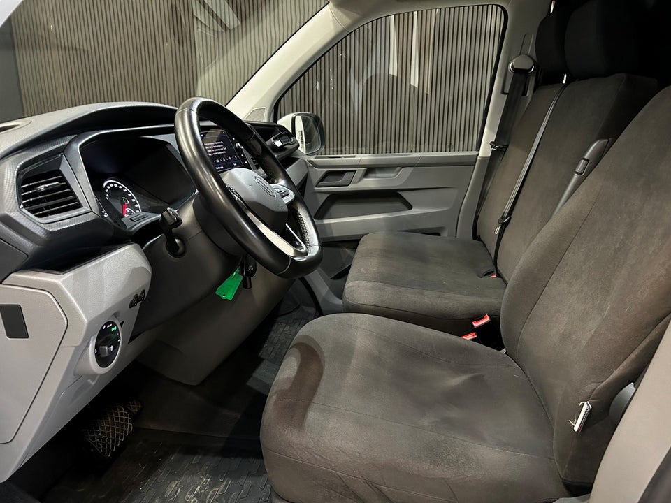 VW Transporter 2,0 TDi 150 Kassevogn lang