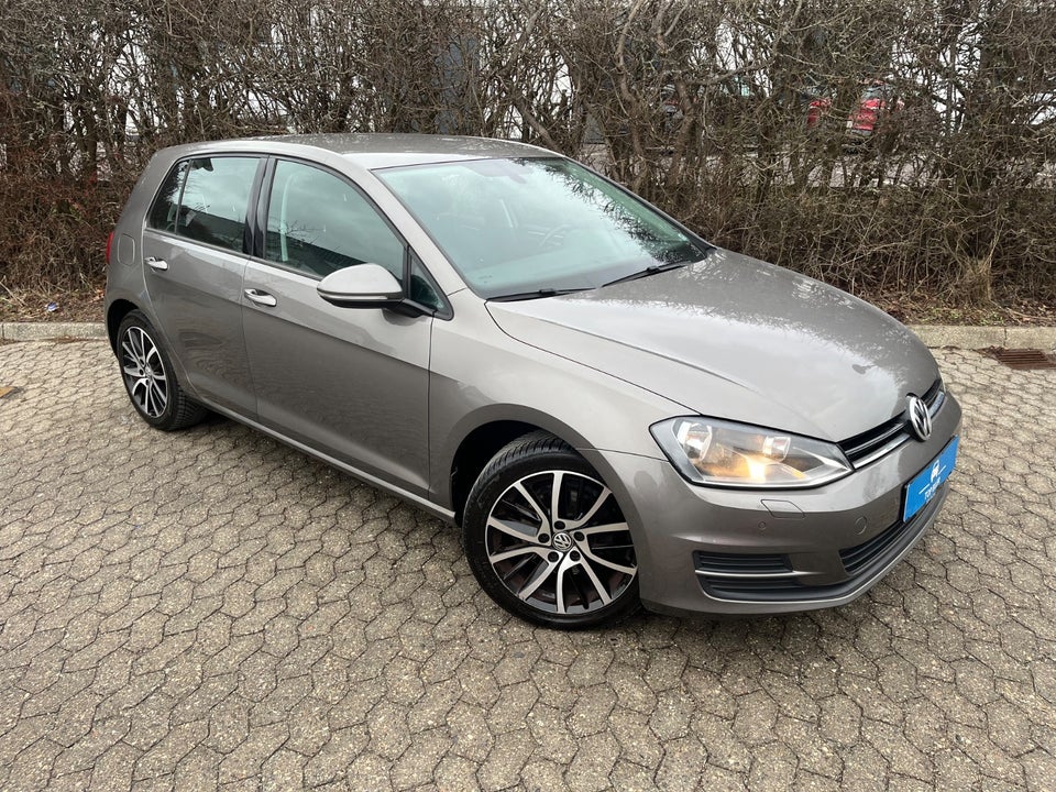 VW Golf VII 1,4 TSi 122 Highline BMT 5d
