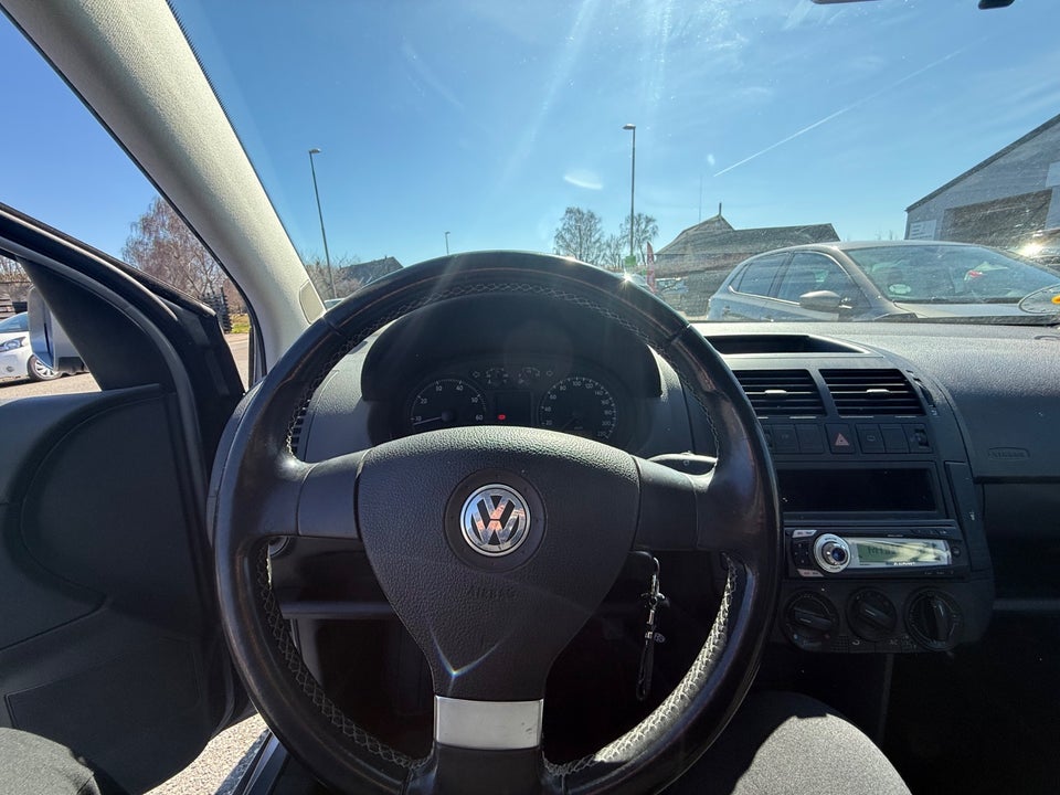 VW Polo 1,4 16V 5d