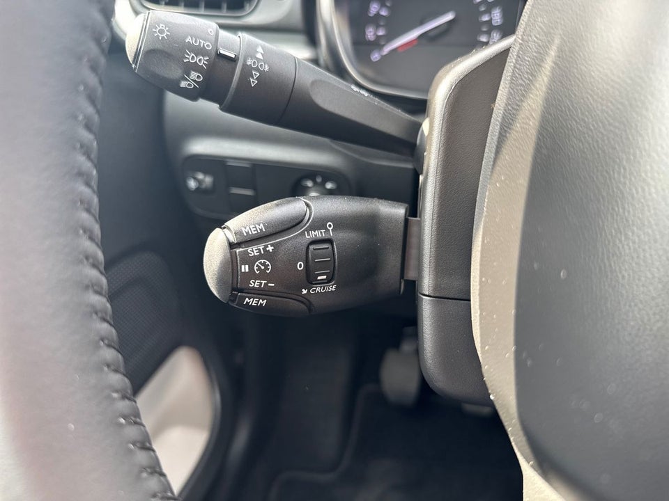 Citroën C3 1,2 PureTech 83 Impress 5d