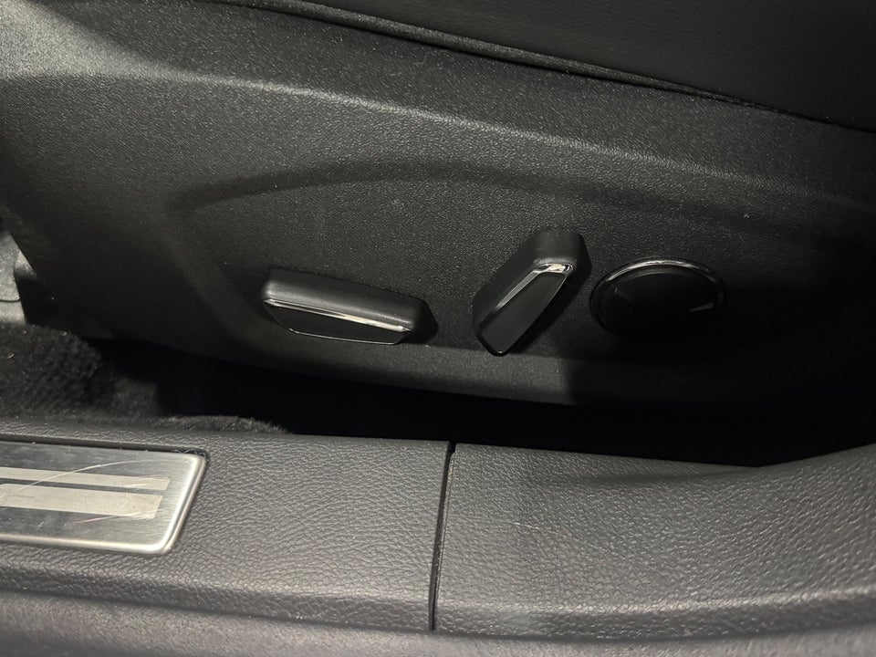 Ford Mondeo 1,5 EcoBoost ST-Line stc. aut. 5d