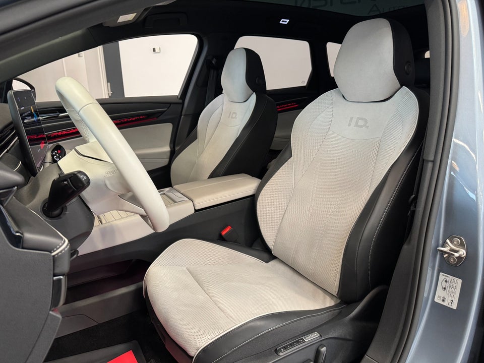 VW ID.7 77 Style+ Tourer 5d