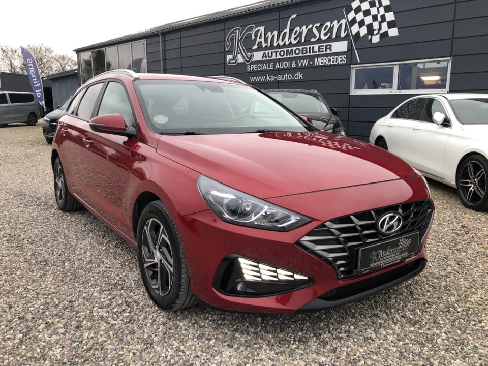 Hyundai i30 1,0 T-GDi Essential stc. DCT 5d