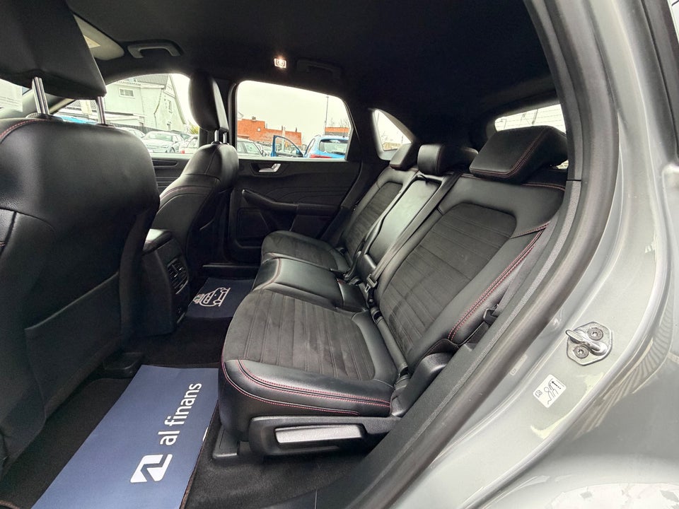 Ford Kuga 2,5 PHEV ST-Line X CVT 5d