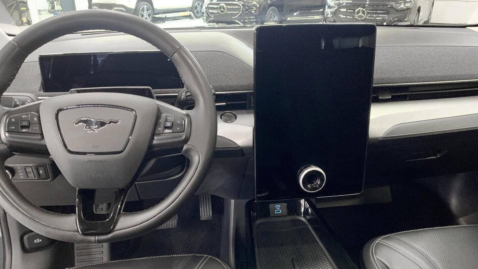 Ford Mustang Mach-E 70 Standard Range 5d
