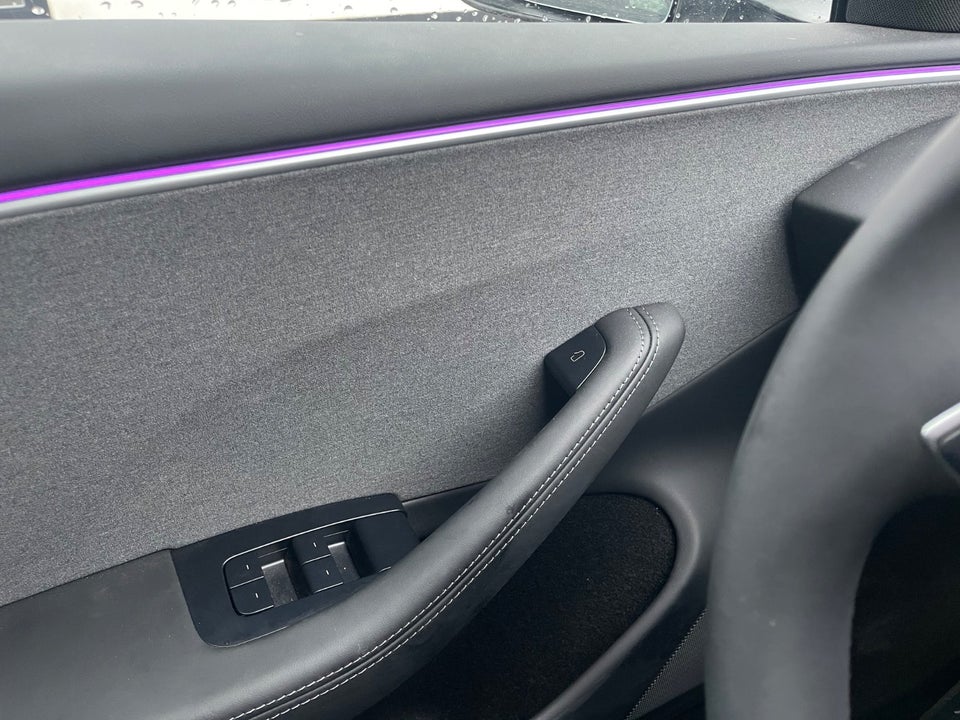 Tesla Model 3 Long Range AWD 4d