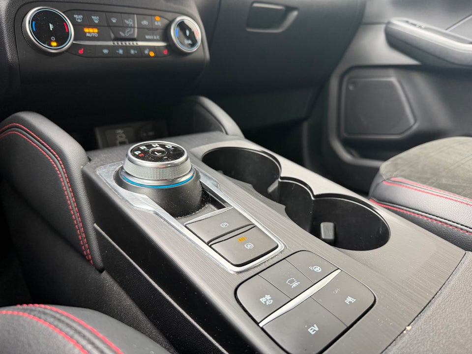 Ford Kuga 2,5 PHEV Graphite Tech CVT 5d