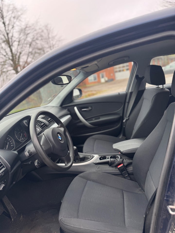 BMW 120d 2,0 Advantage 5d