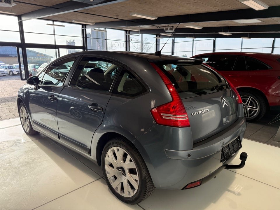 Citroën C4 2,0 16V Prestige 5d