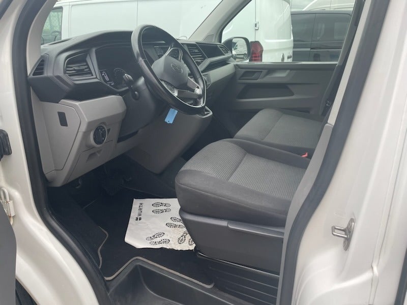 VW Transporter 2,0 TDi 150 Kassevogn DSG lang