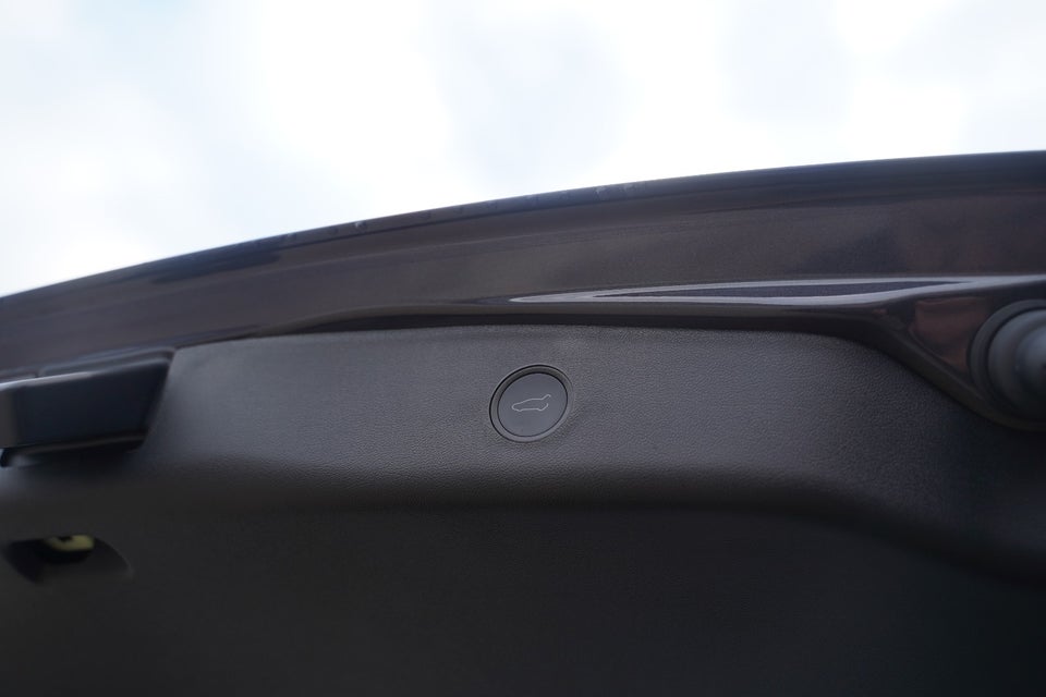 Tesla Model 3 RWD 4d