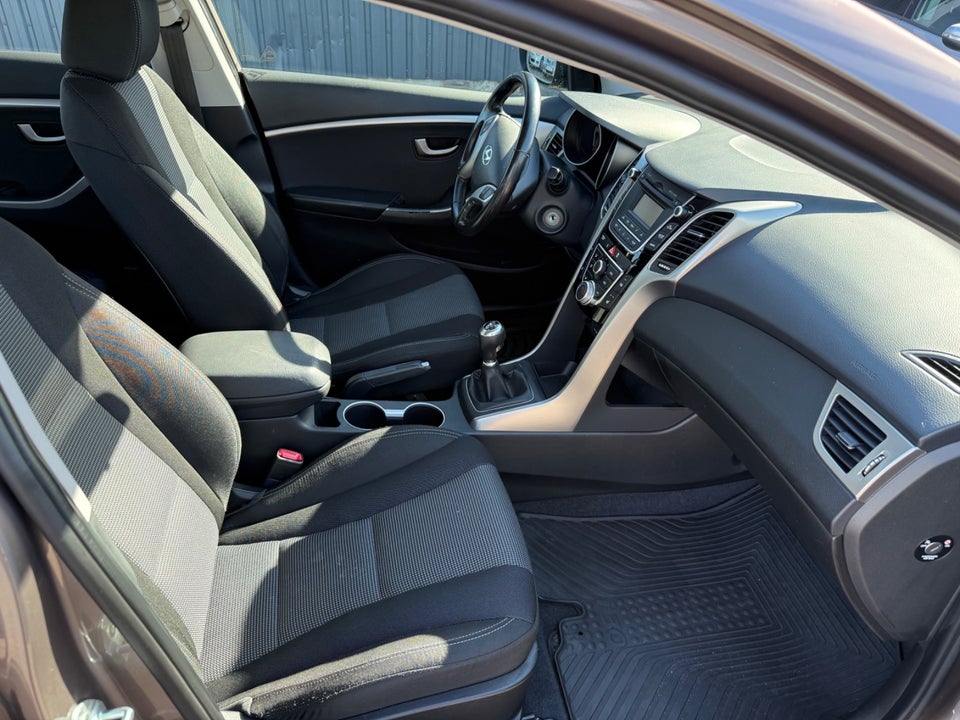 Hyundai i30 1,6 CRDi 110 Comfort Go! CW 5d