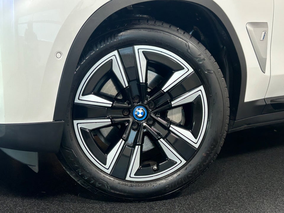 BMW iX3 Inspiring 5d
