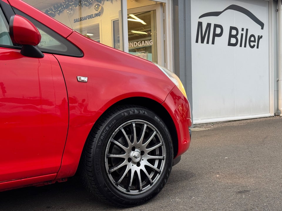 Opel Corsa 1,4 16V Enjoy 3d