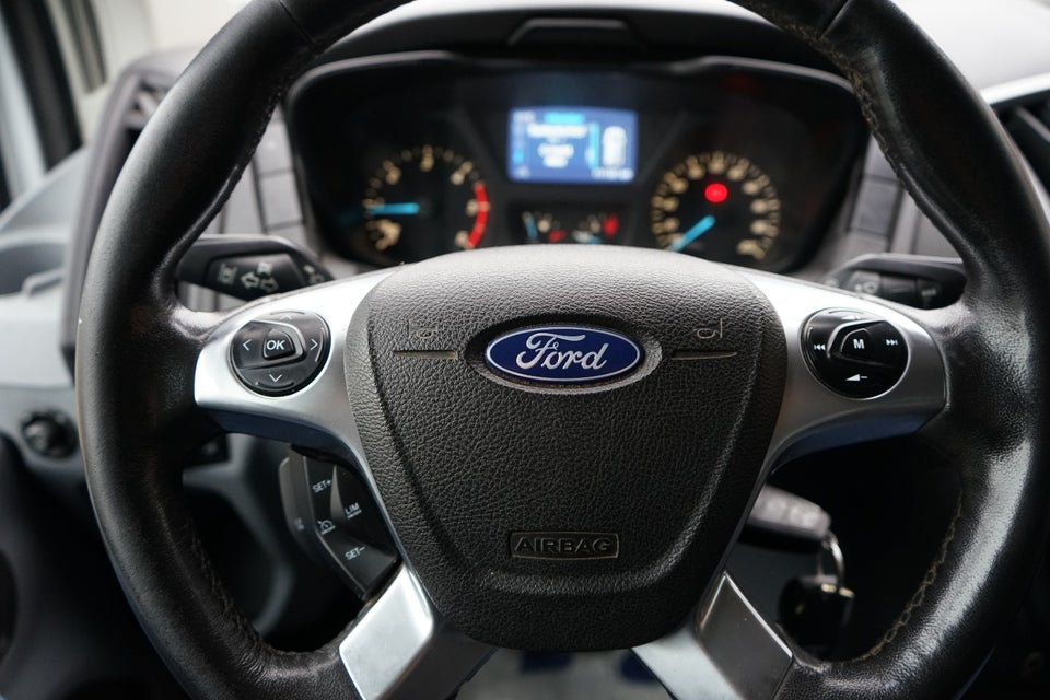 Ford Transit 350 L4 Chassis 2,0 TDCi 170 Ambiente H1 RWD