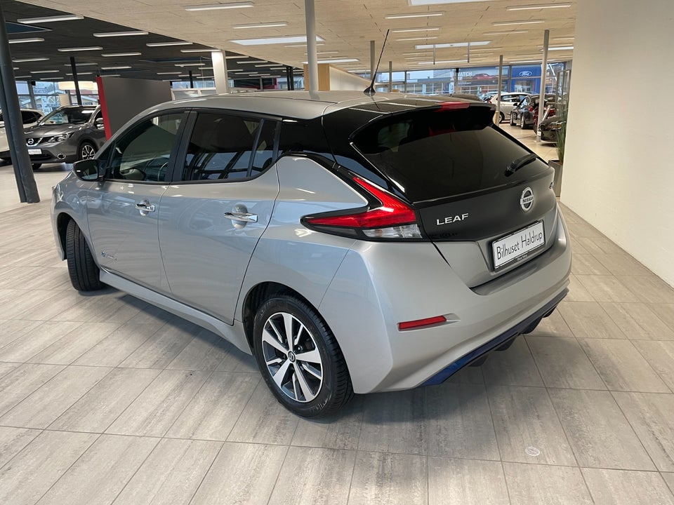 Nissan Leaf 40 Acenta 5d