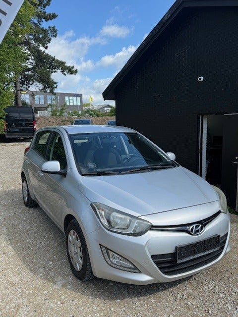 Hyundai i20 1,25 Classic 5d