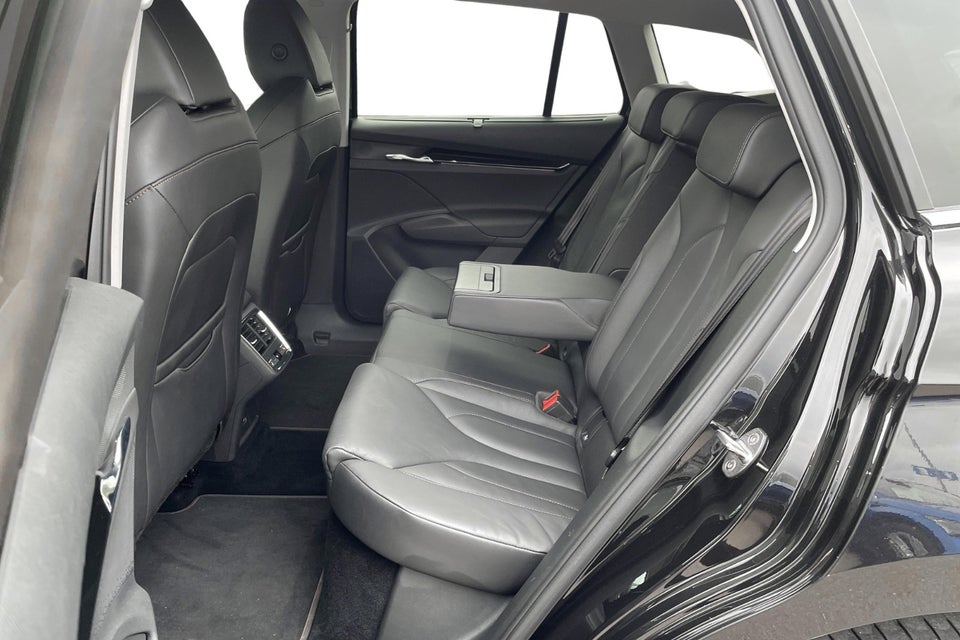 Skoda Enyaq 80 iV Suite 5d