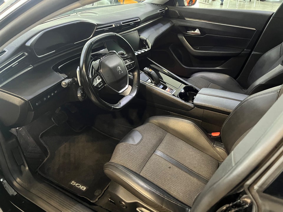 Peugeot 508 1,6 Hybrid Allure Pack SW EAT8 5d