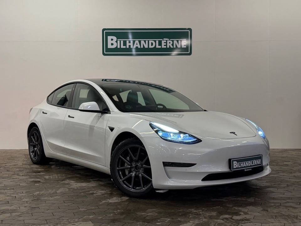 Tesla Model 3 Long Range AWD 4d